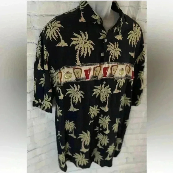 Croft & Barrow Hawaiian Camp Shirt Men's Size LT large Palms Tropical Drinks - Picture 5 of 14